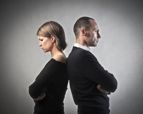 Waarom blijven ongelukkige stelletjes bij elkaar?