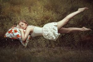 De geweldige voordelen van lucide dromen