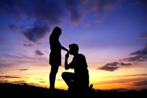 Waarom we van narcisten houden