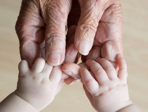 Oma en Baby