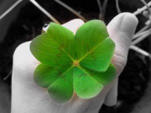 Hoe trek je geluk aan