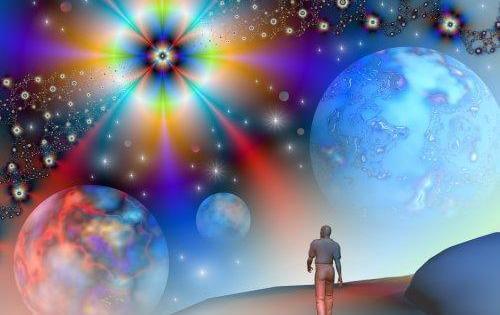 Man Die Door Het Universum Loopt
