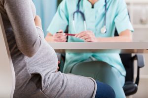 Bevallen met waardigheid: genoeg met obstetric violence