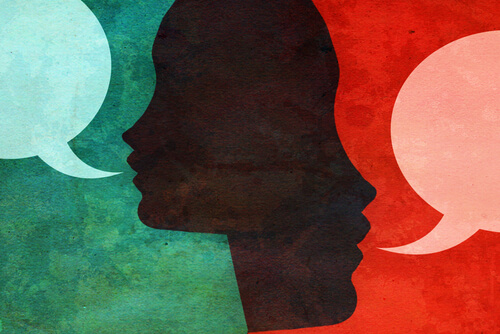 Twee Gezichten Met Een Gesprekswolkje Bij Hun Mond Omdat Authentieke Mensen Spreken Zonder Angst