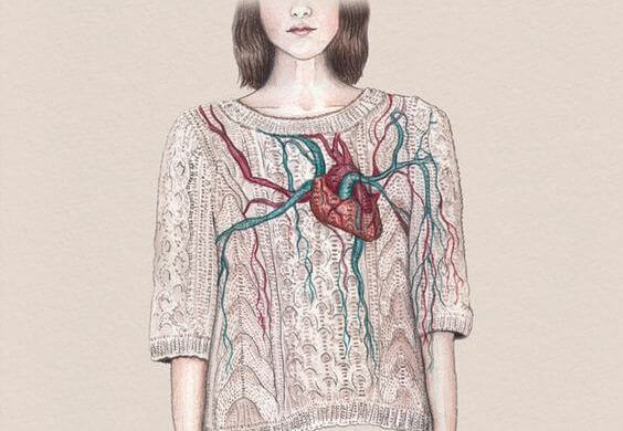 Meisje Met Een Hart Op Haar Trui Dat Lijdt Aan Het Gebroken Hart-Syndroom