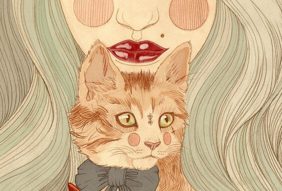 Uitdagende Vrouw Met Poes Op Haar Schoot