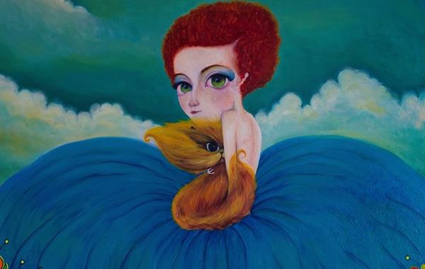 Meisje Met Kort Rood Haar Dat Met Een Gek Beestje In Een Bloem Zit Doordat Anderen Hun Negativiteit Projecteren Op Hun