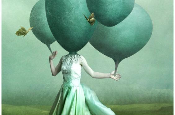 Surrealistische Afbeelding Van Vrouw Met Ballon Als Hoofd Als Symbool Voor Hoe Onze Verbeeldingskracht Ons Kan Helpen Om Onze Negatieve Emoties Te Verslaan