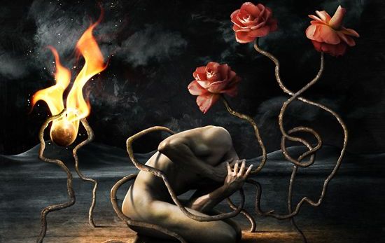 Man die naakt tussen de rozen en vuur staat omdat hij is gevallen voor de leugens die we graag geloven