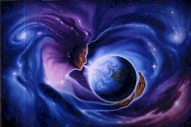 Vrouw die de wereld laat draaien door aan middenrifademhaling te doen