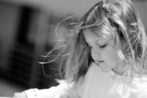 Schreeuwen is schadelijk voor de jonge hersenen