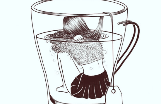 Door angst voelt een meisje zich alsof ze verdrinkt in een kopje thee