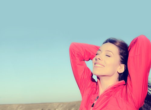 Een van de gewoontes van positieve mensen is om van het leven te genieten