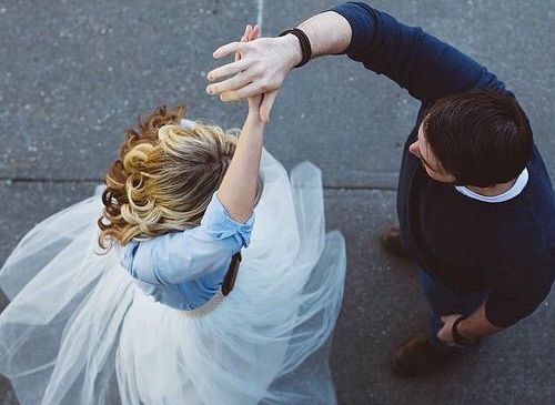stel-aan-het-dansen Stel dat profiteert van de voordelen van dansen