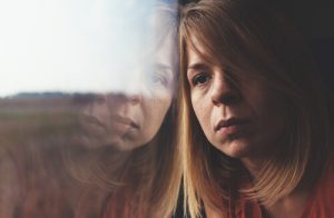 Voelen kwetsende kritische mensen een innerlijk gemis?