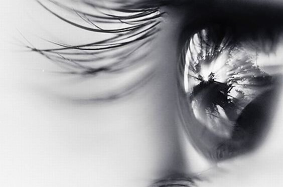 De dood in de ogen van een vrouw