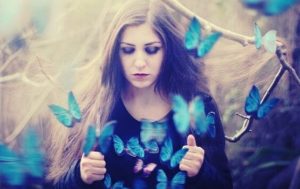 Vrouwen, spreek in een wereld die wil dat jullie zwijgen