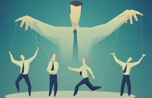 De 10 strategieën van massale manipulatie volgens Noam Chomsky