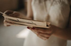 De verrassende brief die een moeder in de la van haar tiener vond