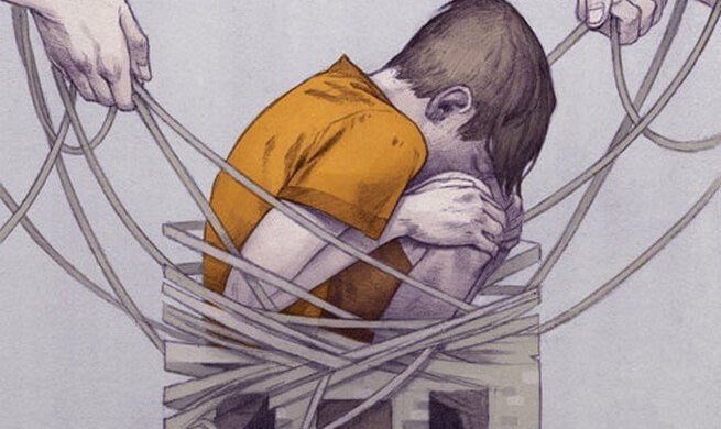Jongetje dat klem wordt gezet door zijn ouders
