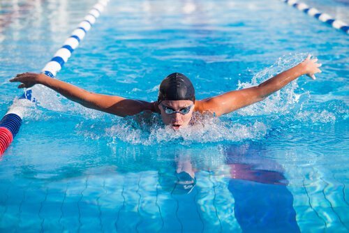5 Psychologische voordelen die je van zwemmen krijgt