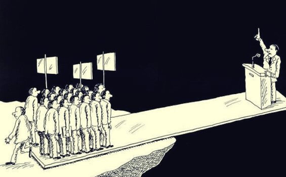 Iemand valt of staat door steun van aanhangers