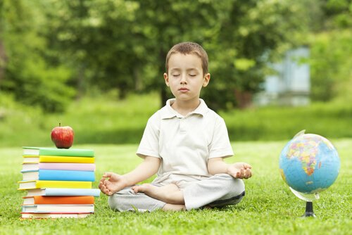 Kindermeditatie is goed voor de ontwikkeling van kinderen