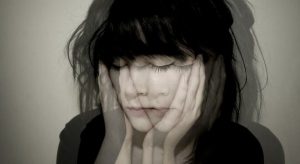 Vervlakte emoties of emotionele onverschilligheid