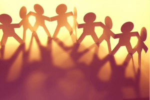 De gelijkenissen en verschillen tussen psychologie en sociologie