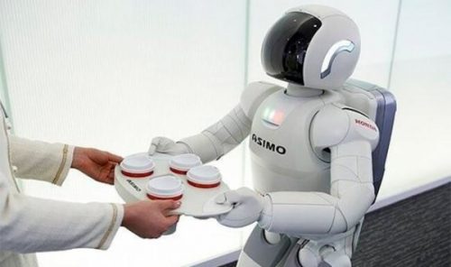 Robot die drankjes serveert