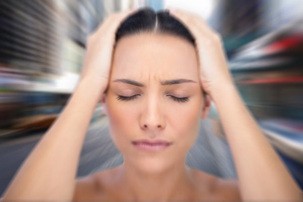 Vrouw ervaart duizeligheid als gevolg van angst