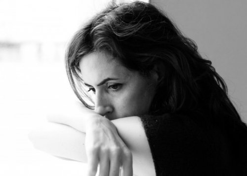 Vrouw is ontevreden over haar werk