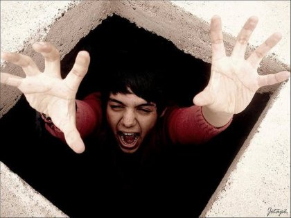 Man die ontsnapt uit een gat