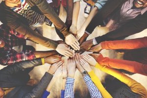 De rollentheorie: wat is onze rol in de samenleving?