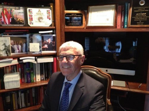 Lachende Arie Kruglanski