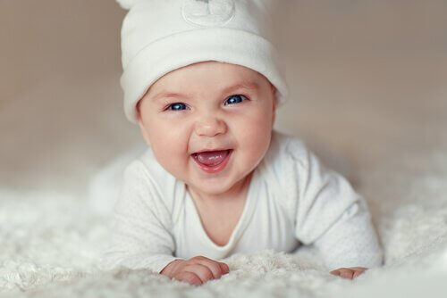 Wat vertelt de lach van een baby ons?