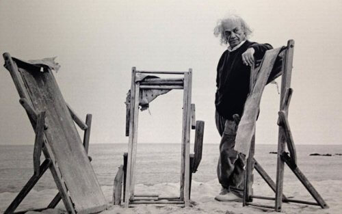 Nicanor parra op het strand