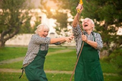 Minder arrogant en meer bescheiden dankzij humor