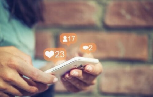 Waarom zijn sociale media zo verslavend