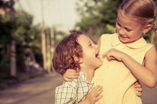 De relatie tussen broers en zussen: enkele feiten