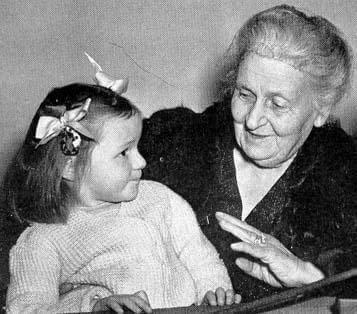 Maria Montessori met een kind