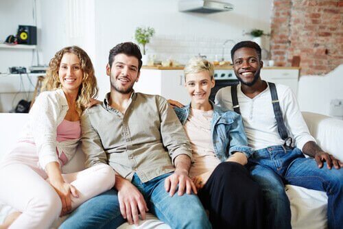 niet-monogamie op een bank