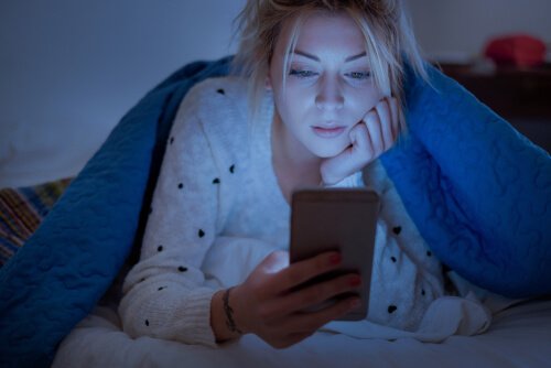 Vrouw met telefoon