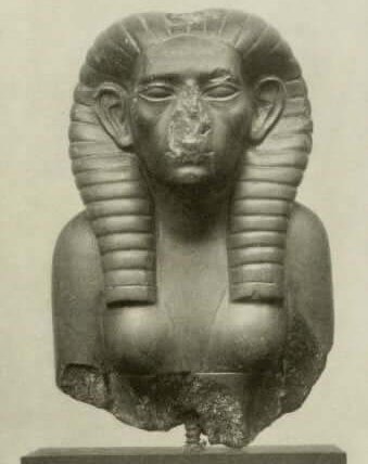 de eerste koningin van Egypte