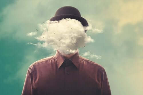 Man met een wolk voor zijn gezicht