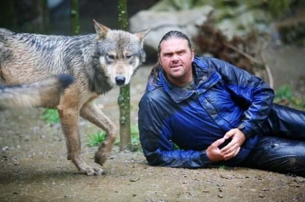Shaun Ellis: een man onder de wolven