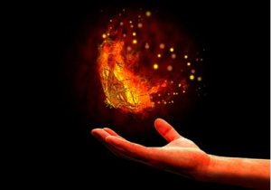 Het fenomeen van de mot naar de vlam