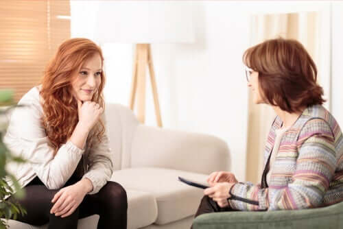 Een vrouw tijdens een therapiesessie