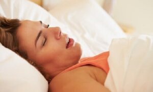 Slaapapneu bij vrouwen: symptomen en gevolgen
