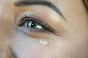 Waarom huilen mensen tranen van vreugde?
